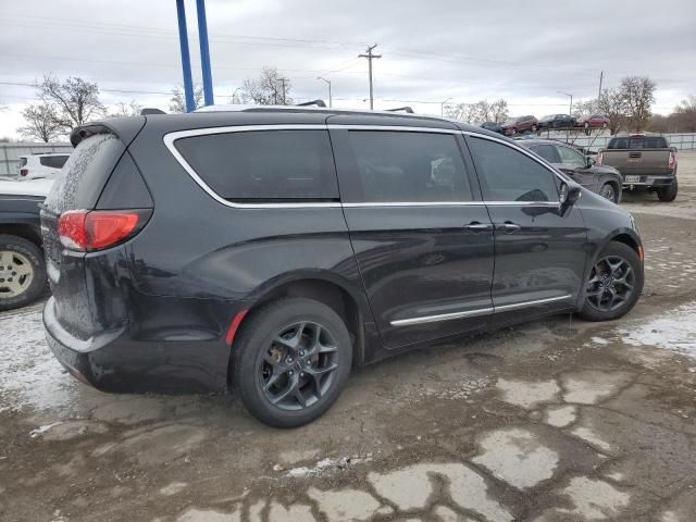 2017 Chrysler Pacifica Touring L Plus