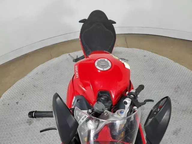 2020 Ducati Supersport