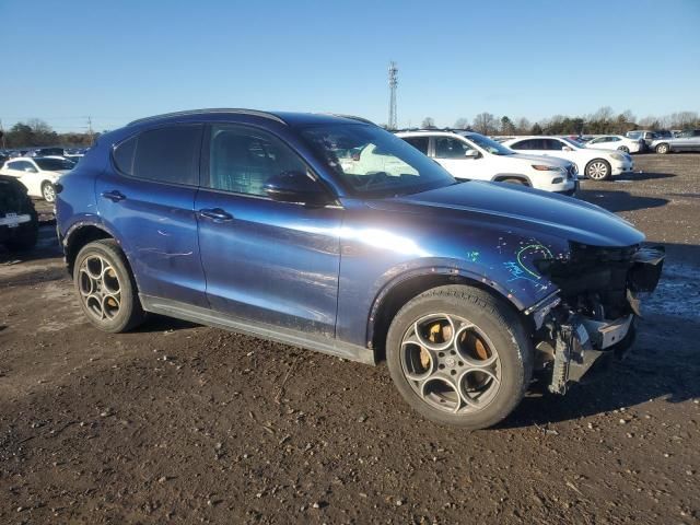 2018 Alfa Romeo Stelvio Sport