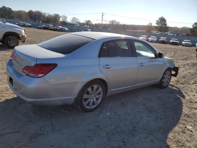 2005 Toyota Avalon XL