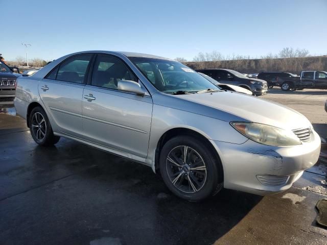 2005 Toyota Camry LE