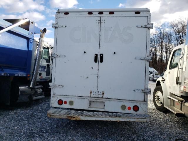 2001 Freightliner Chassis M Line WALK-IN Van