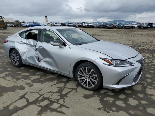 2019 Lexus ES 300H