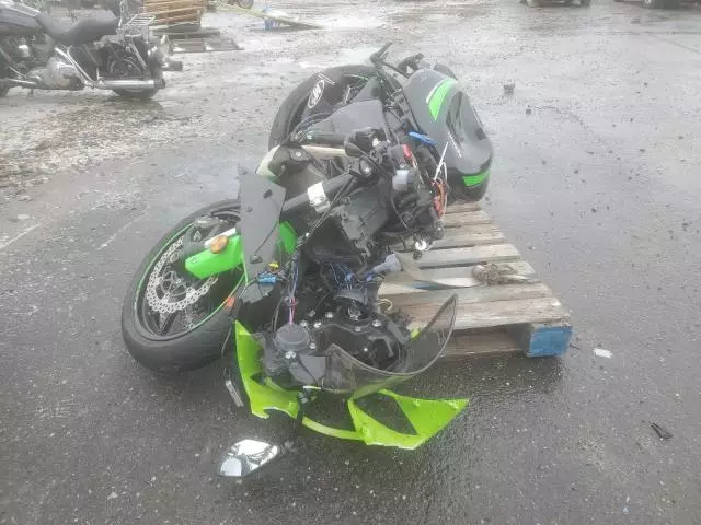 2016 Kawasaki ZX636 E