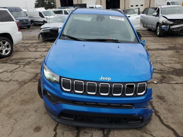 2022 Jeep Compass Latitude LUX