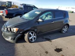 Chevrolet Vehiculos salvage en venta: 2015 Chevrolet Sonic LTZ