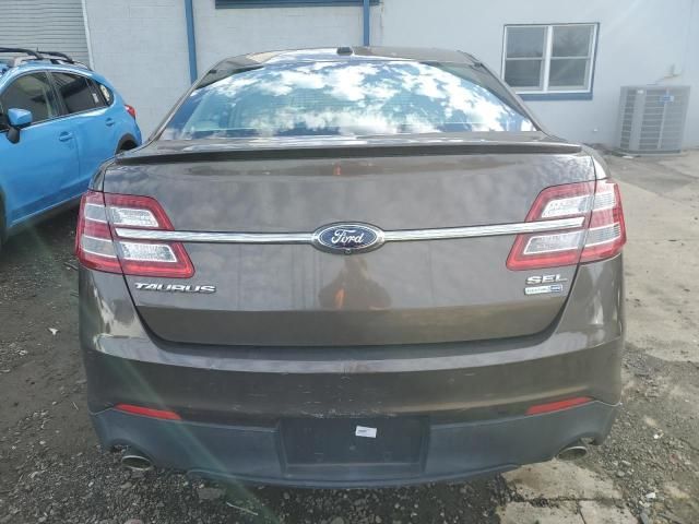 2015 Ford Taurus SEL