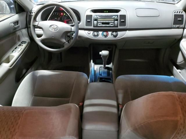 2004 Toyota Camry LE