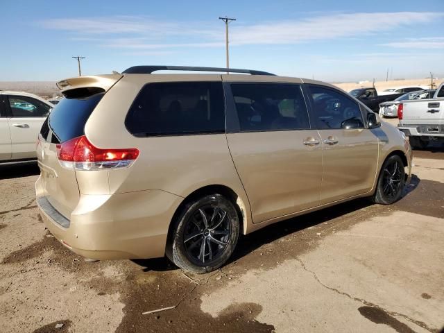 2011 Toyota Sienna XLE