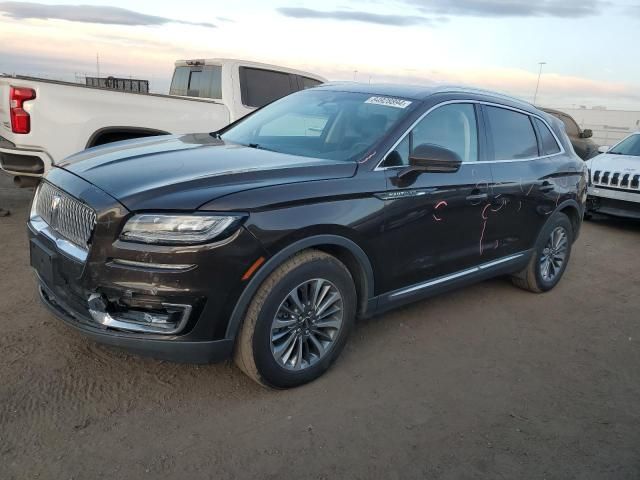 2019 Lincoln Nautilus Select