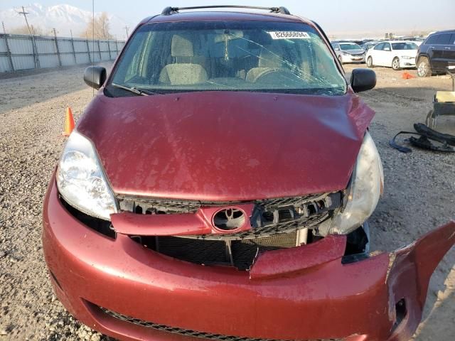 2010 Toyota Sienna CE