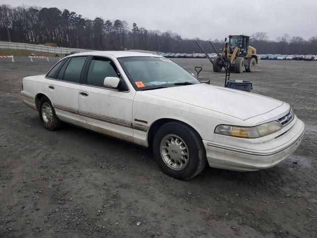 1995 Ford Crown Victoria LX