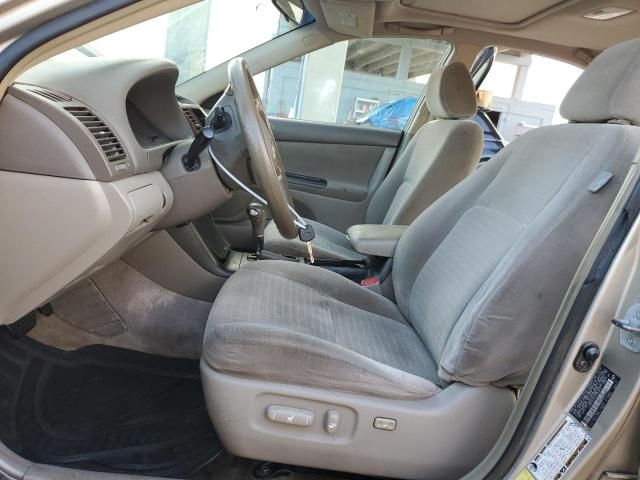 2005 Toyota Camry LE