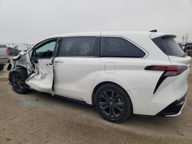 2021 Toyota Sienna XSE