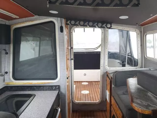 2005 Cdor Boat