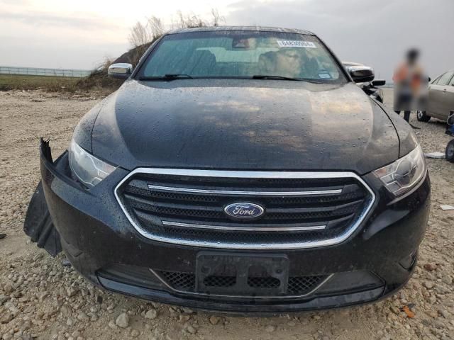 2018 Ford Taurus Limited