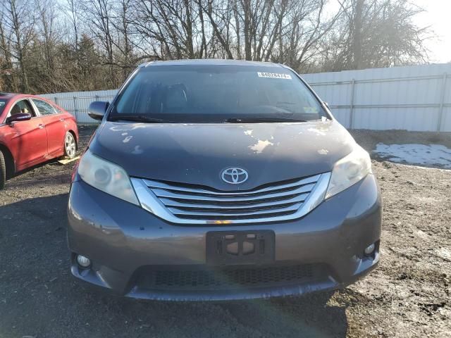 2012 Toyota Sienna XLE