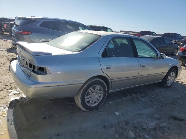 2000 Toyota Camry CE