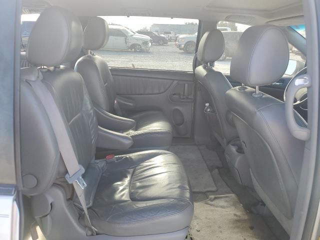 2012 Toyota Sienna XLE