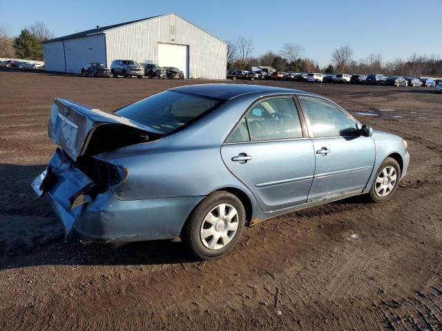 2004 Toyota Camry LE