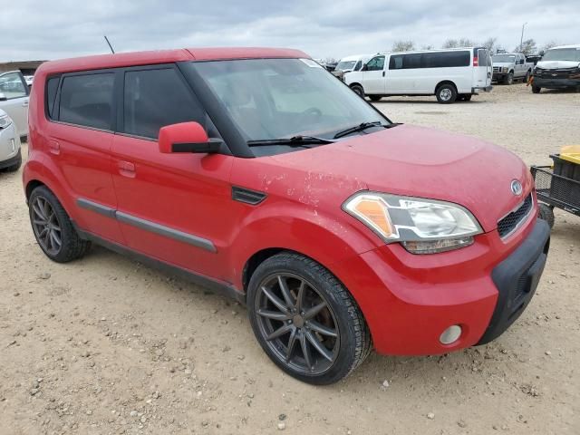 2010 KIA Soul +