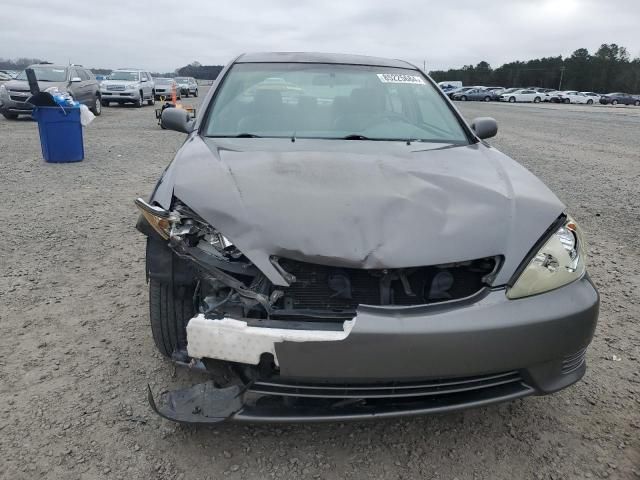 2005 Toyota Camry LE