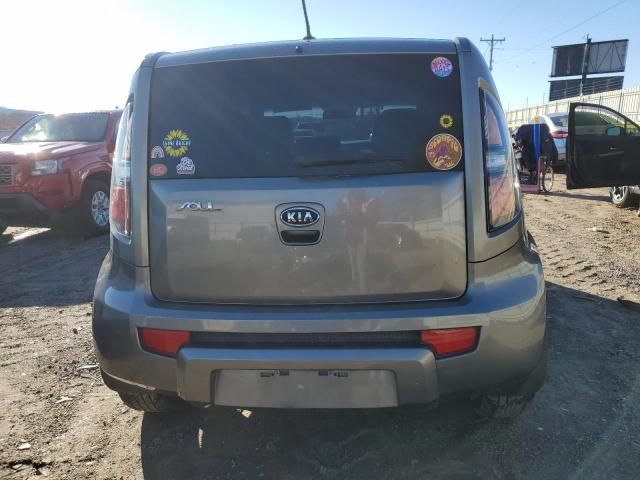 2011 KIA Soul +