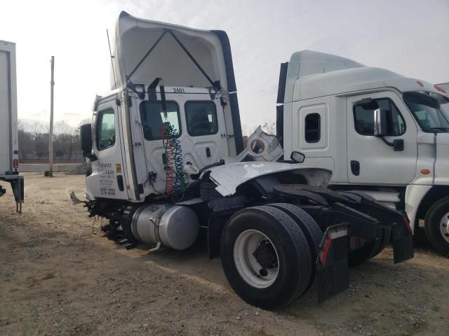 2024 Freightliner Cascadia 116