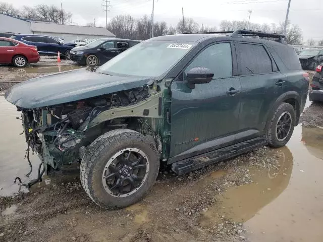 2023 Nissan Pathfinder SV