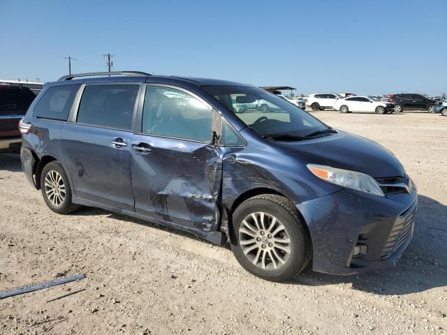 2019 Toyota Sienna XLE