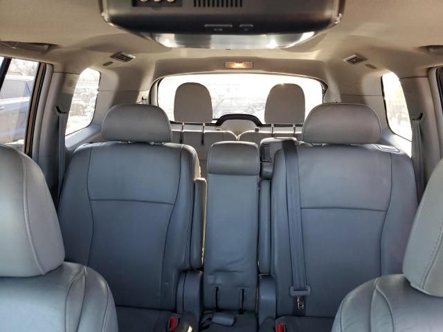 2011 Toyota Highlander Base