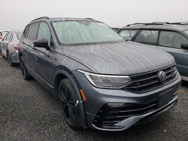 2022 Volkswagen Tiguan SE R-LINE Black