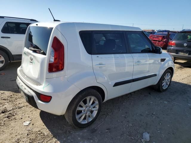 2013 KIA Soul +