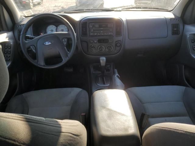 2005 Ford Escape XLS