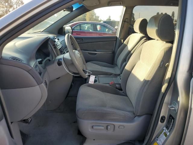 2008 Toyota Sienna CE