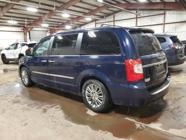 2013 Chrysler Town & Country Touring L