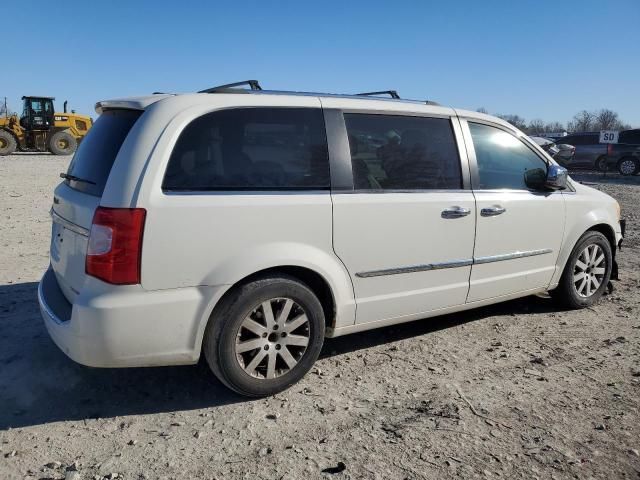 2011 Chrysler Town & Country Limited