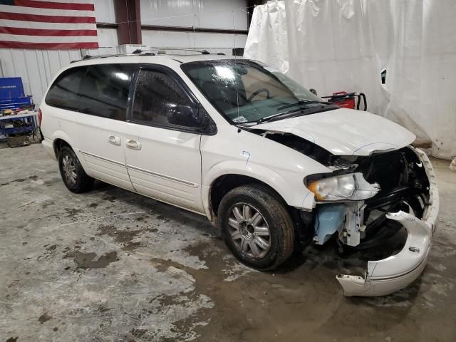 2005 Chrysler Town & Country Limited