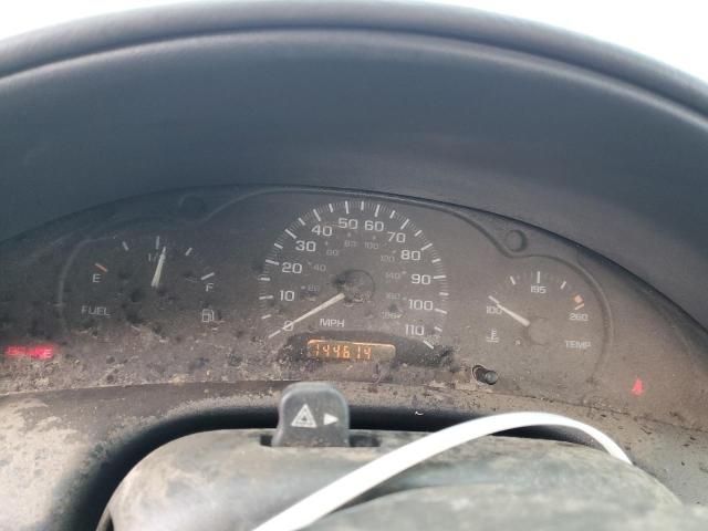 2001 Chevrolet Cavalier Base