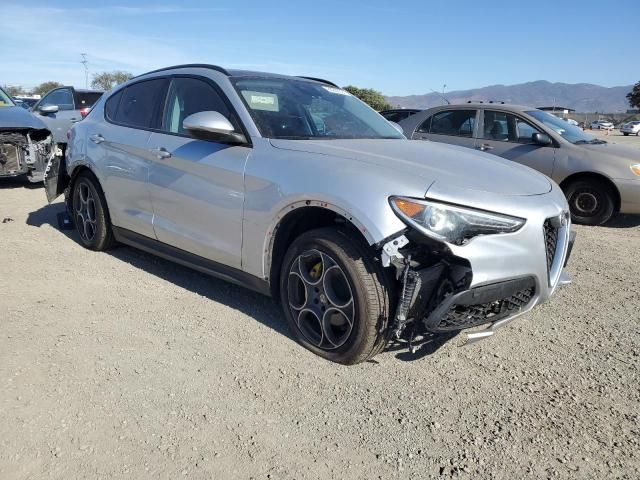 2018 Alfa Romeo Stelvio Sport