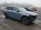 2020 Volvo XC90 T6 Momentum