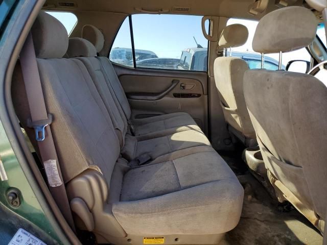 2004 Toyota Sequoia SR5