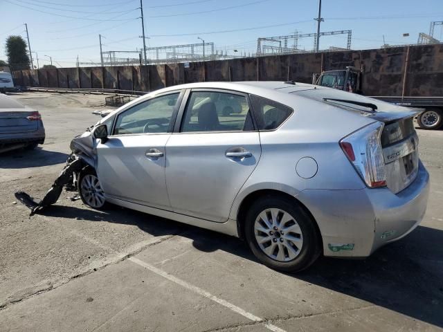 2014 Toyota Prius PLUG-IN