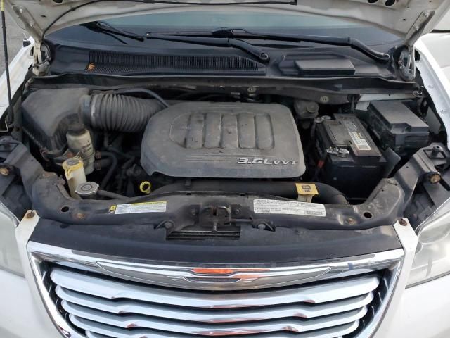 2012 Chrysler Town & Country Touring