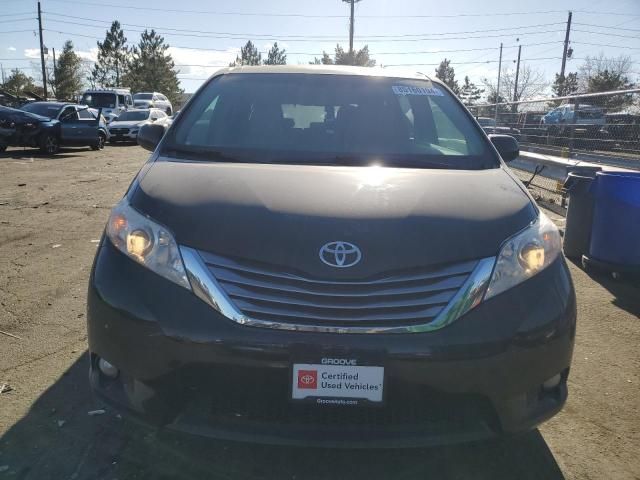 2016 Toyota Sienna XLE