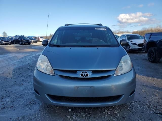 2009 Toyota Sienna CE