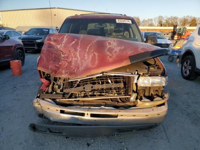 2004 Chevrolet Suburban C1500