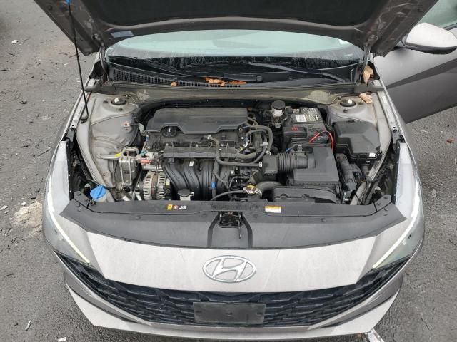 2021 Hyundai Elantra SE