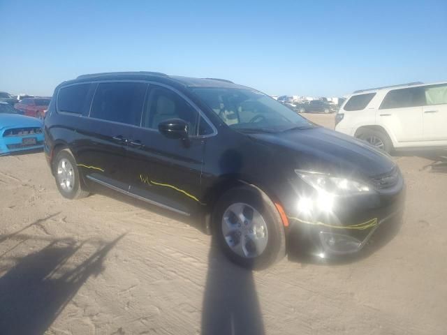 2018 Chrysler Pacifica Hybrid Touring L