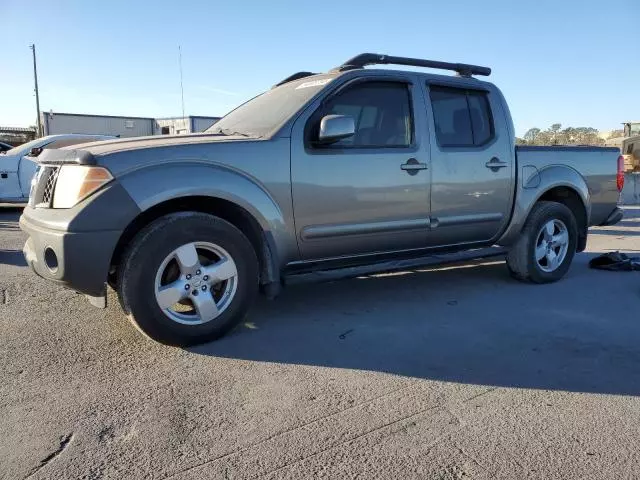 2005 Nissan Frontier Crew Cab LE